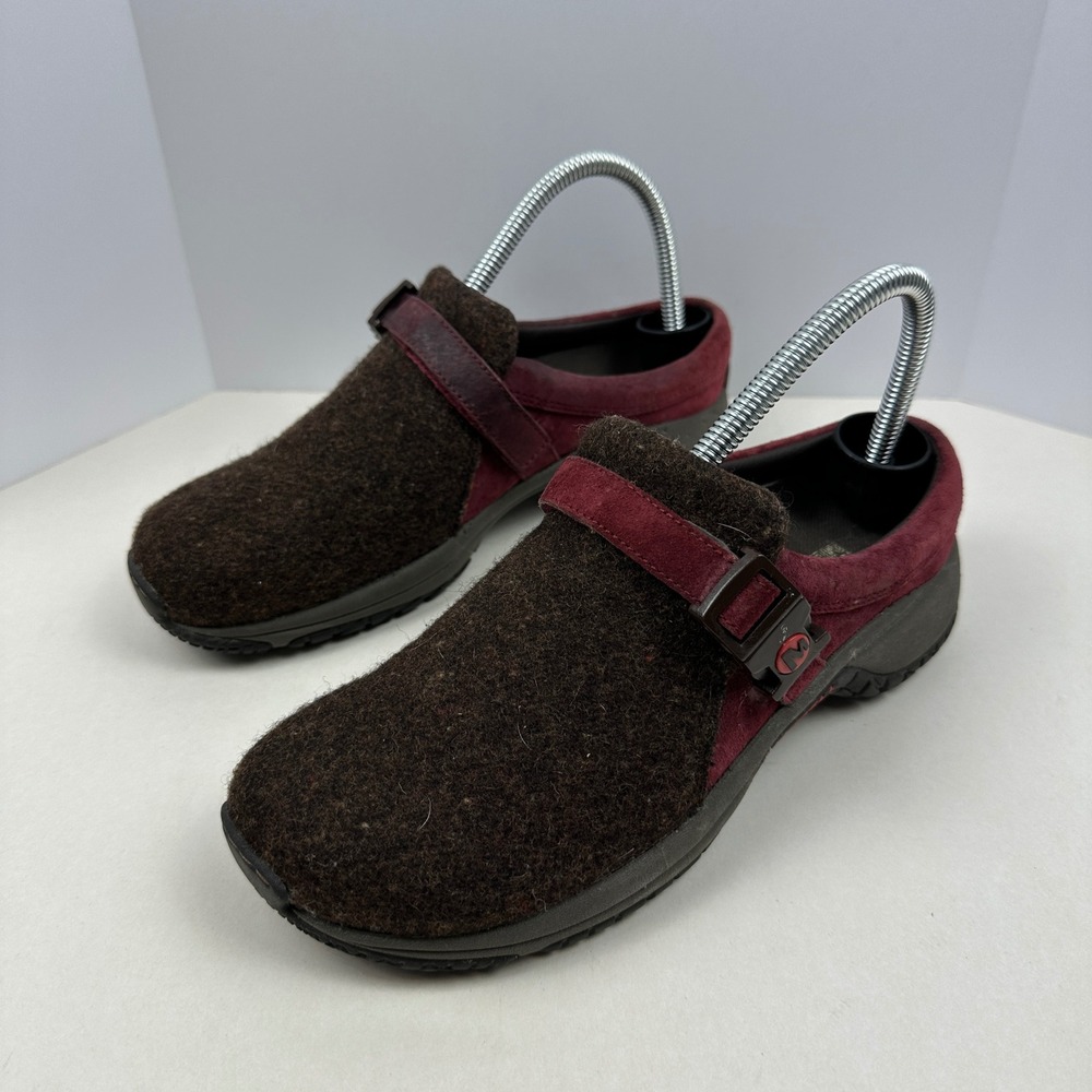 Merrell Encore Groove Wool Suede Clogs Brown Burgundy Buckle Slip On Mules Sz 7 - Picture 3 of 10